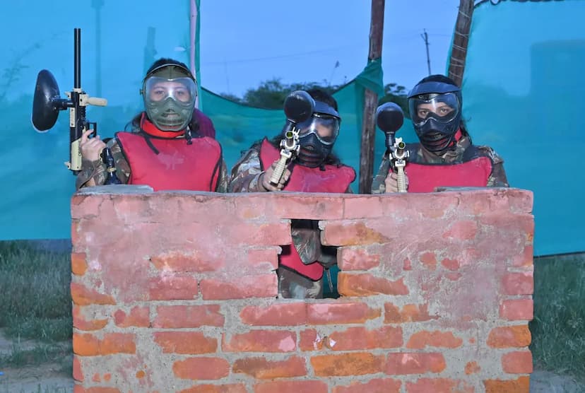 W3era Outdoor team-building activities